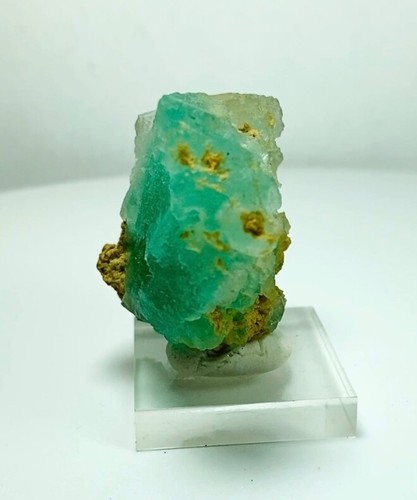 FLUORITE INTENSE GREEN TRANSLUCENCY CRYSTALS & SIDERITE - PERÚ.....HUANZALA MINE - Picture 3 of 10