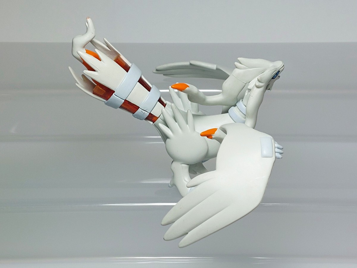 Reshiram (Overdrive) Rittai Pokemon Zukan 1/40 Scale Figure T-ARTS