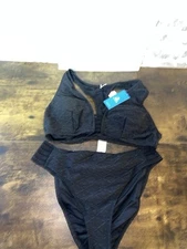 NWT! Cupshe Black V-Neck Bikini Top & Standard Coverage Bottoms Set LRG