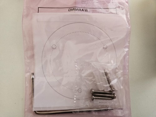 LOREX LNB9282B - 4K IP Wired Camera with Motorized Varifocal Lens - 4 Cameras - Picture 6 of 12