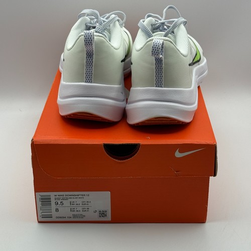 Scarpe Nike Downshifter 12 da donna taglia 9,5 Lime Summit bianche DD9294-104 - Foto 6 di 11