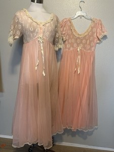 Vintage Pink Peignoir Nightgown And Robe Set Coquette Romantic Lace Bridal sz M