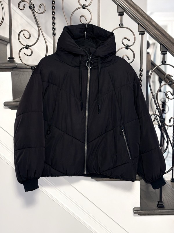 ZARA Women’s Black Short Puffer Jacket With Hood Size Small