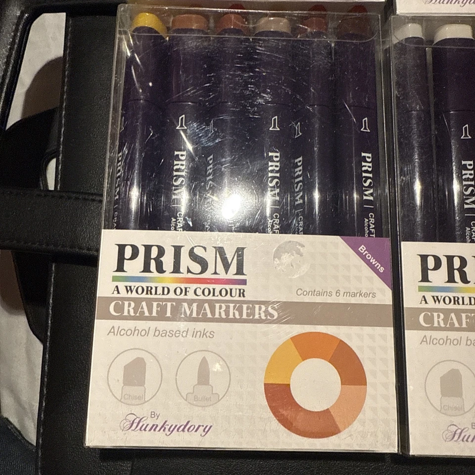Hunkydory Prism Craft Markers - 4 packs ( reds cool greys warm greys browns) 24 - Image 2 of 4