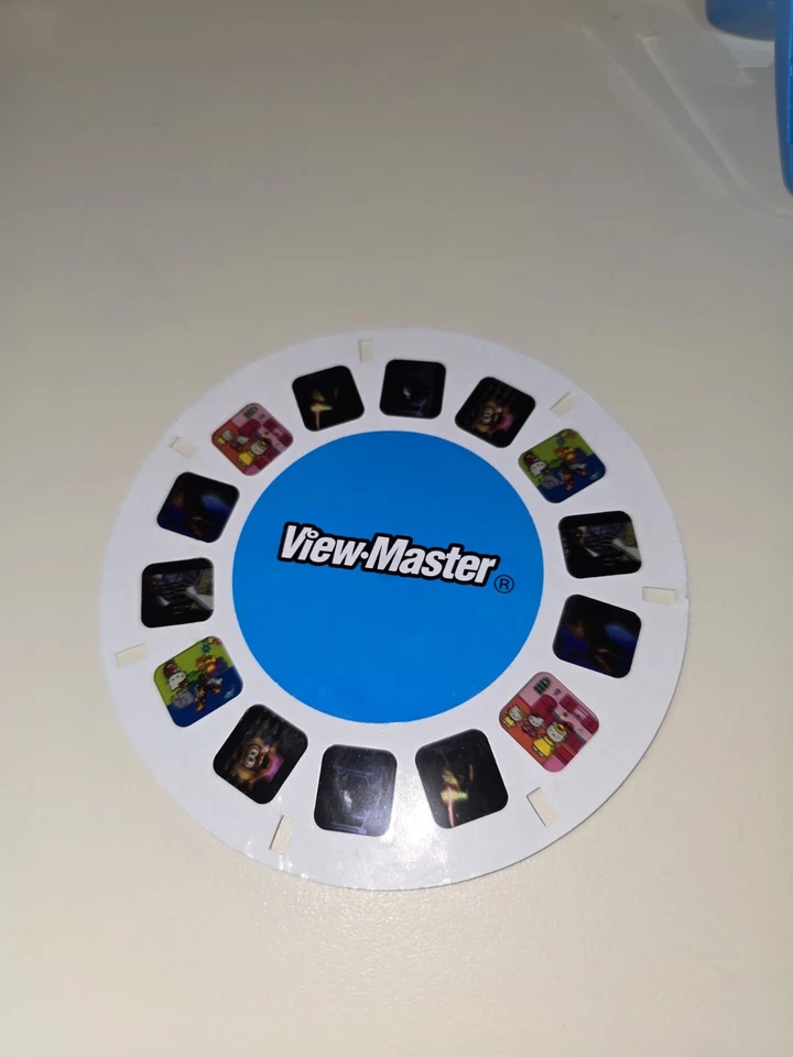 2013 View Master 3D Viewer Blue Tec Dots USA with 8 Reels Hello Kitty Star Wars - Image 3 of 4