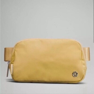 Lululemon Everywhere Belt Bag In Golden Sand NWT
