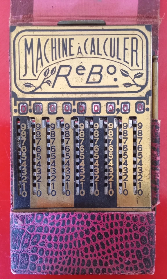 Ancienne machine à calculer REBO UNIS FRANCE avec étui et stylet d'origine  C38 - Photo 2/4