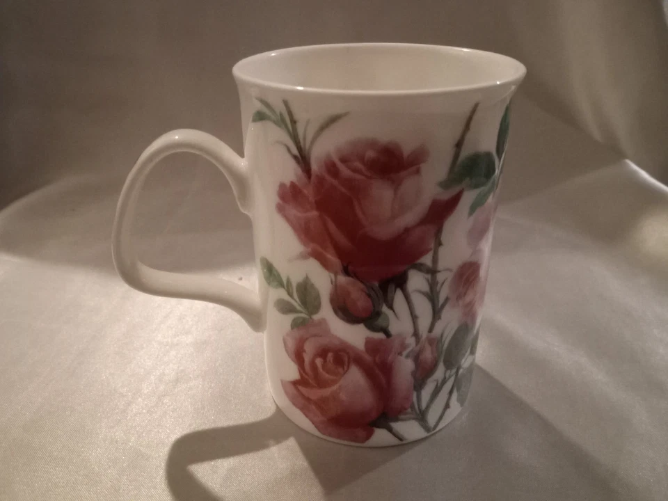 Taza de té Roy Kirkham 1992 inglesa rosa hueso fino porcelana hecha en Inglaterra 4" Foto 4 de 4