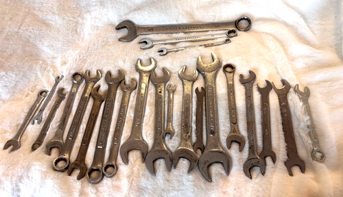 Lot of 19 Various Size Wrenches ~ Various Brands - Professional Craftsman Allied - 第 1/4 張圖片