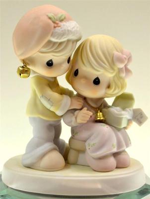 Precious Moments COUPLE OPENING GIFT BELL NECKLACE 610011 NIB