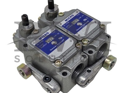 NEW Yamatake Honeywell 1LS-J500GE5-U Micro Limit Switch 5A 24VDC Lot of 2