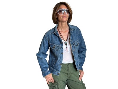Size youth 20.  Vintage 80s Lee Denim Jacket   2 Pockets   Made in USA USA