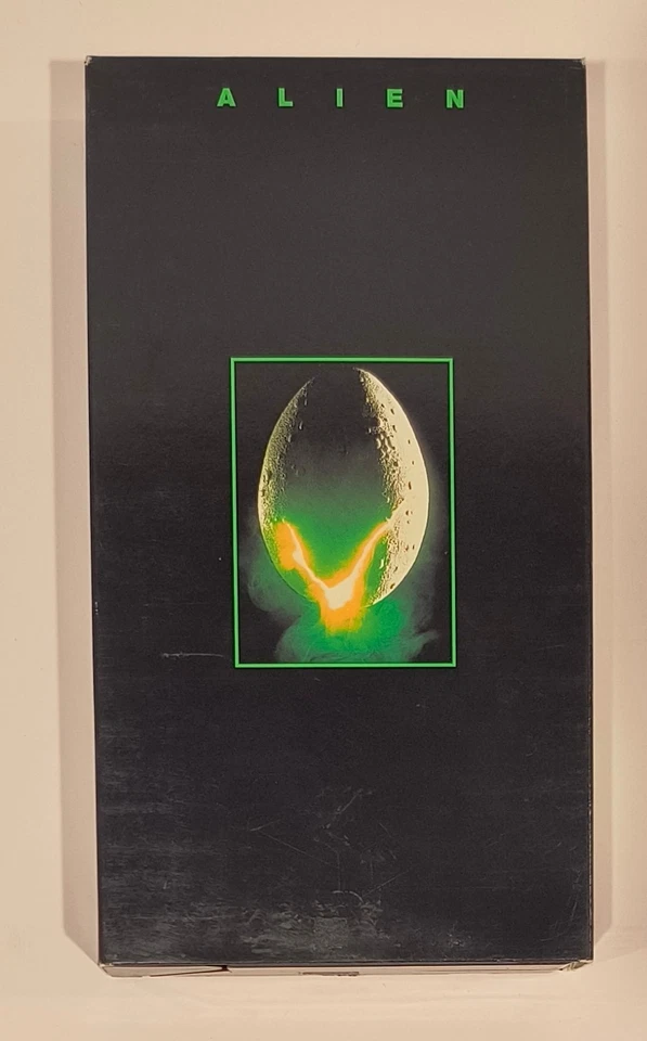 Alien Trilogy - VHS Box Set (1993) - Alien/Aliens/Alien3 - VG+ - Free Ship - Image 4 of 4