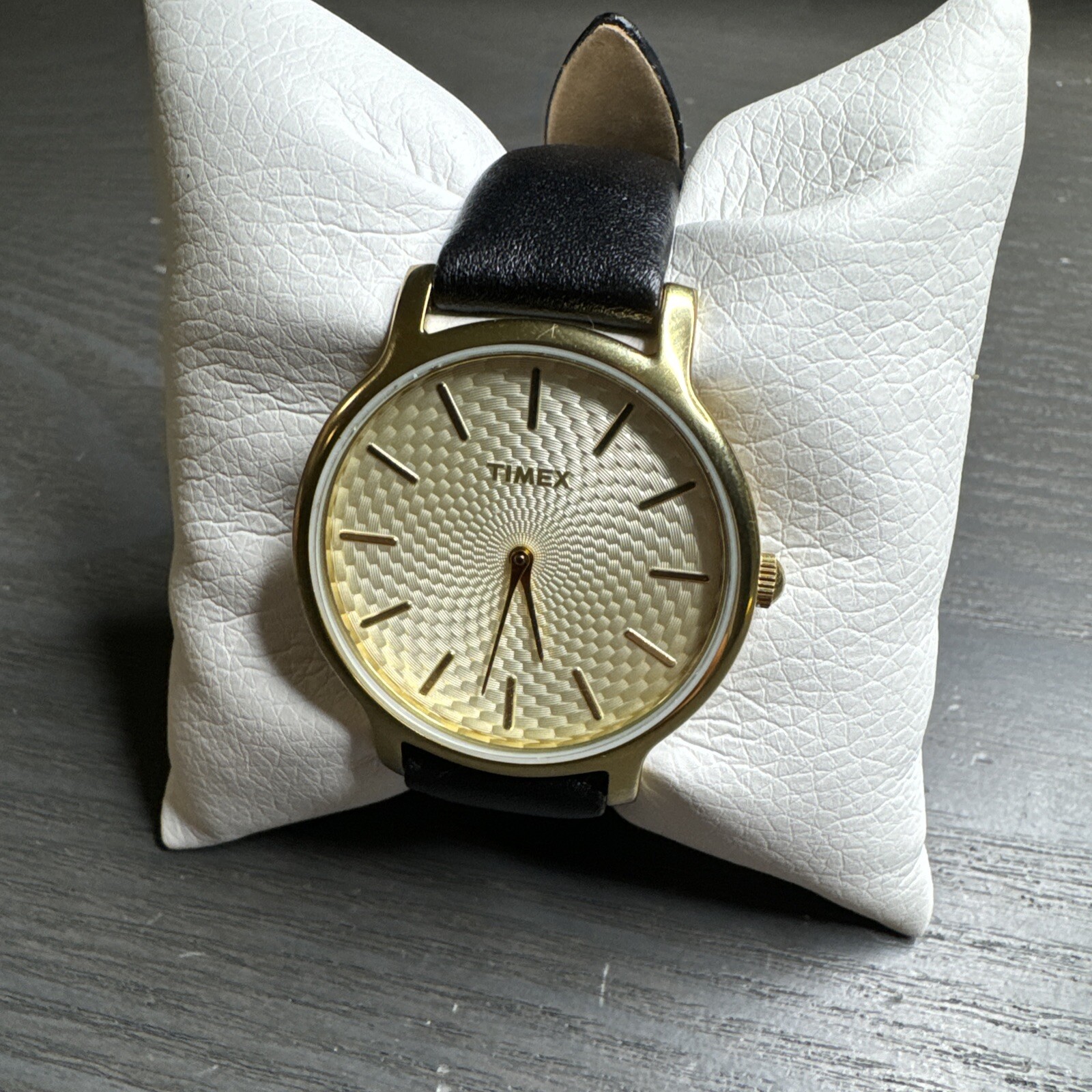 Timex Metropolitan Skyline Gold-Tone Leather Watch for Women