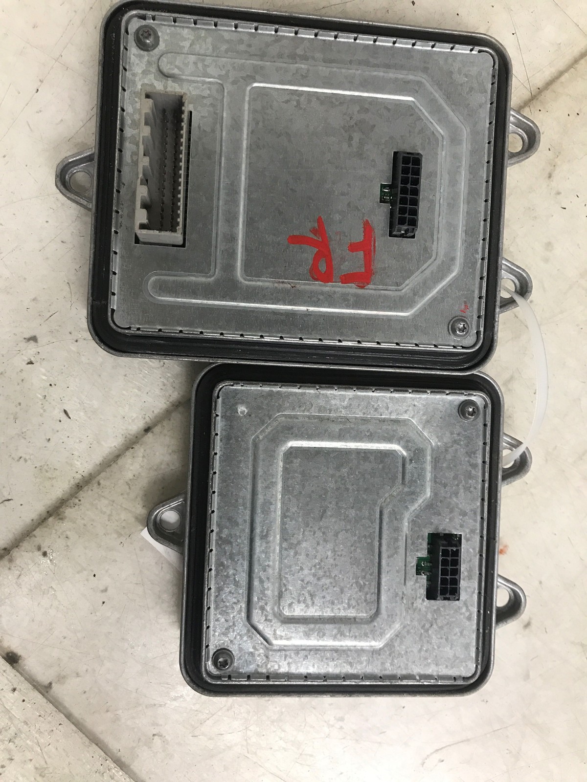 Headlamp Ballast BENTLEY FLYING SPUR Right 15