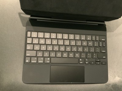 Apple Magic Keyboard for iPad Pro 11in A2261 Black - VGUC See Pics @