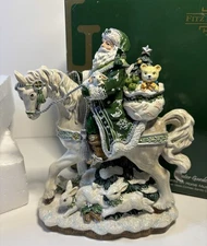 Fritz and Floyd Christmas Winter Garden Santa on a Horse Musical Green IOB