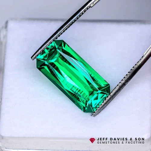 8.51ct LAB Hydrothermal Emerald - Muzo Green - Superior Cut and Polish