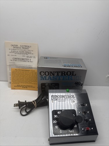 MRC CONTROL MASTER II SOLID STATE MODEL RAILROAD TRAIN CONTROL IN BOX