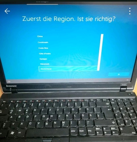 Lenovo ThinkPad Edge E525 1TB 6GB Ram Win 10 Akku top