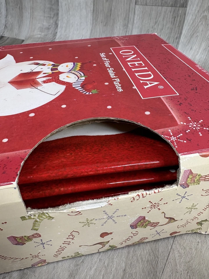 Oneida Snowmates Set of Four Salad Plates Holiday Snowman Christmas Red Boxed - Image 4 of 4