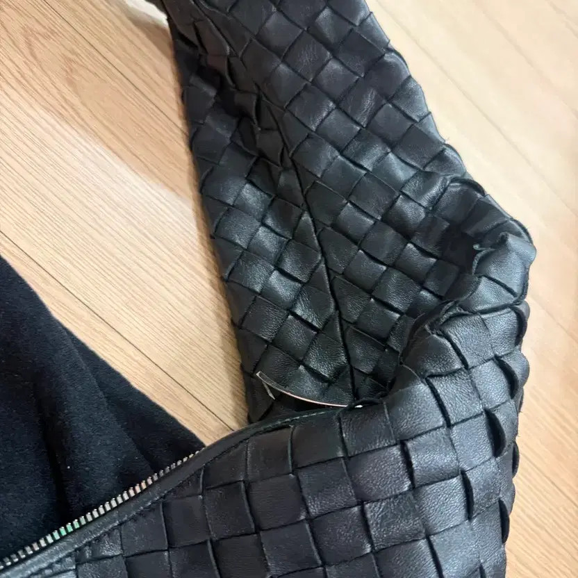 Bottega Veneta Hobo Bag - Black Leather, Large Size, Pre-Owned thumbnail 3