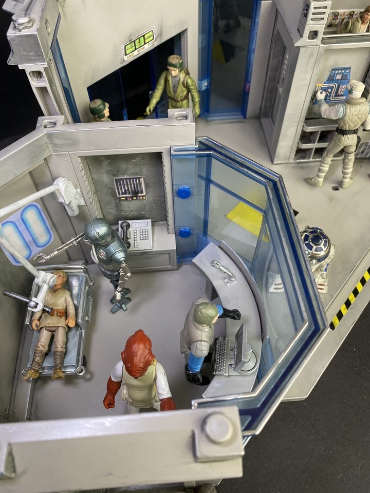 Star Wars Hoth Rebel Medical Lab Endor Base Jedi Empire Vintage Kenner