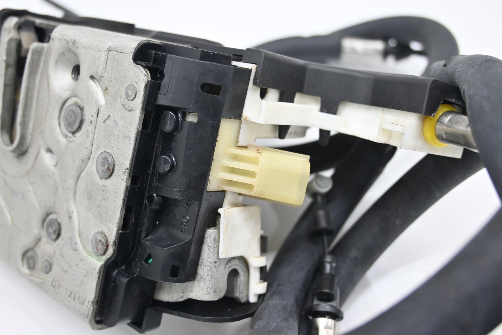 Maserati Ghibli 2014-2021 front/right Door lock actuator P/N 1275196