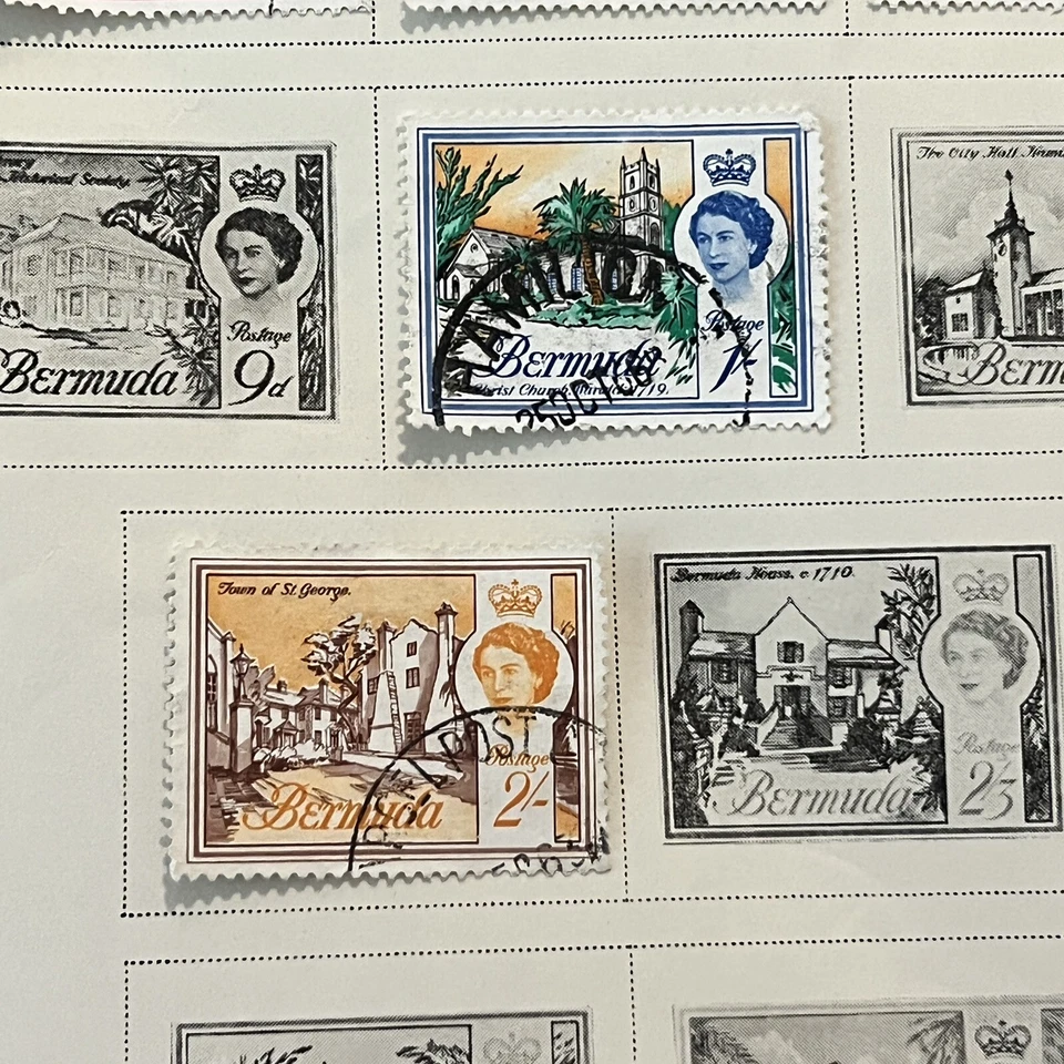 BERMUDA ARCHITECTURE STAMPS SHORT SET ON ALBUM PAGE QUEEN ELIZABETH II - Image 2 of 4
