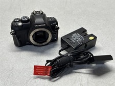 OLYMPUS E-420 10MP DSLR CAMERA BODY ONLY W/ POWER CORD G20517308