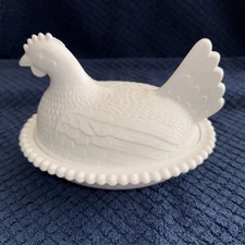 Vintage Indiana Milk Glass Hen On Nest White Covered Candy Dish
