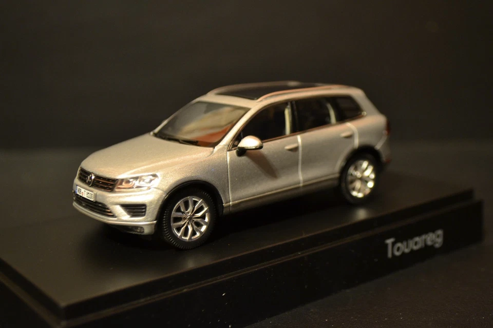 Vehículo VW Touareg II Tipo 7P 2015 Herpa edición concesionario escala 1/43 Foto 2 de 4