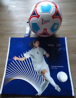 original Match Ball und Bag Marozsan Le Sommer FIFA Frauen WM Frankreich 2019 