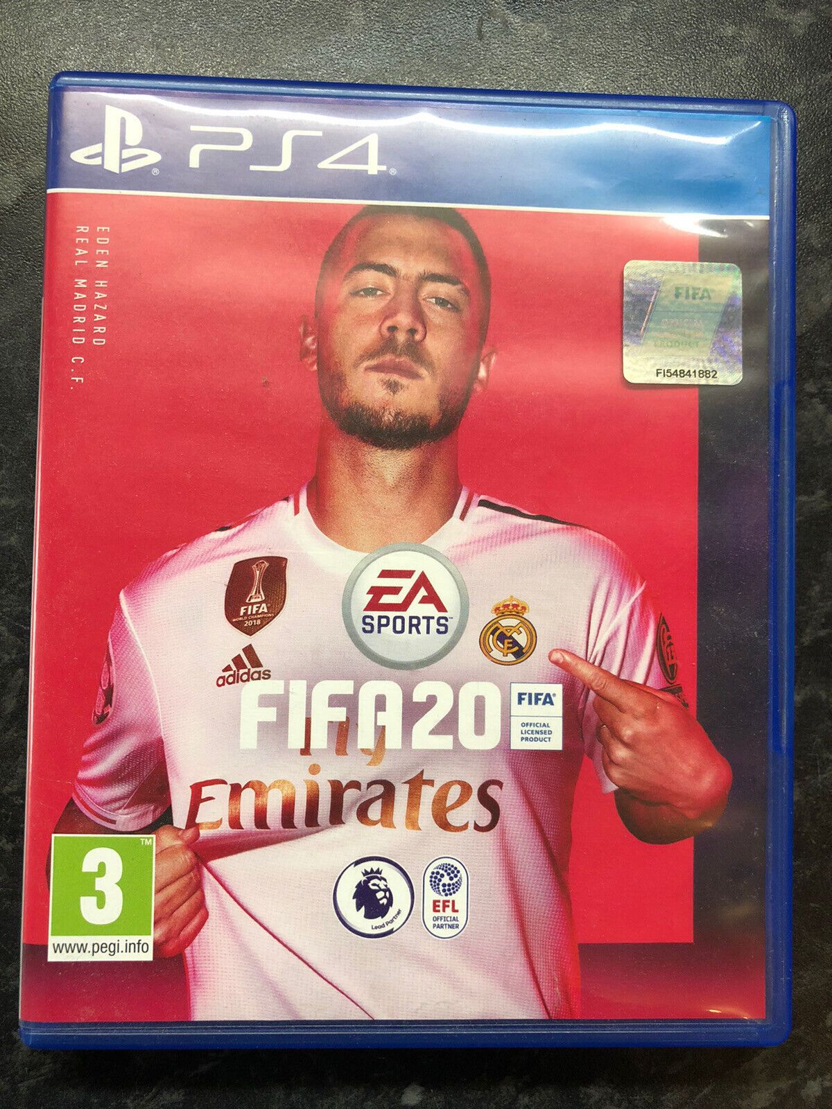 PS4 + JOGO FIFA 20