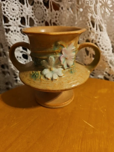 Roseville Pottery Cosmos Trophy Vase 134-4 Brown Vintage