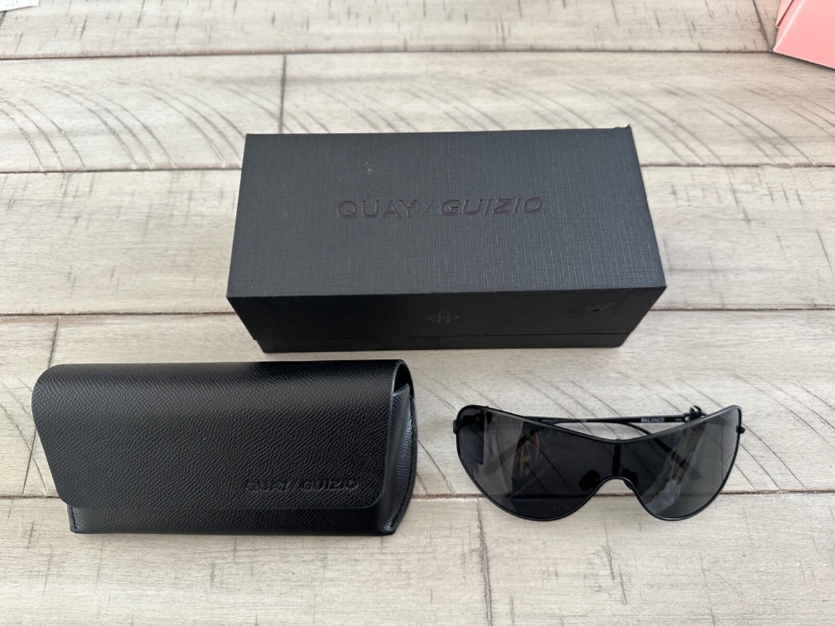 Quay Guizo Black Square Sunglasses Your new signature look in UNIFORM by QUAY / GUIZIO ? This  main image 4