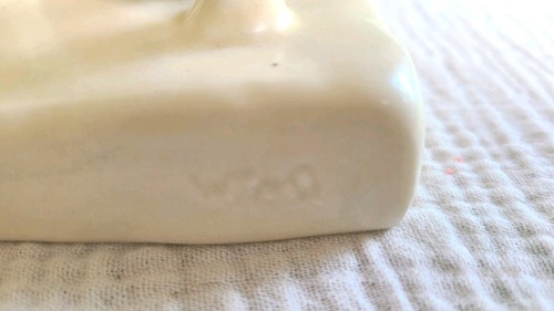 Rookwood 1933 Art Pottery Creamy Color Elephant Figurine Paperweight 2797 - Picture 14 of 17