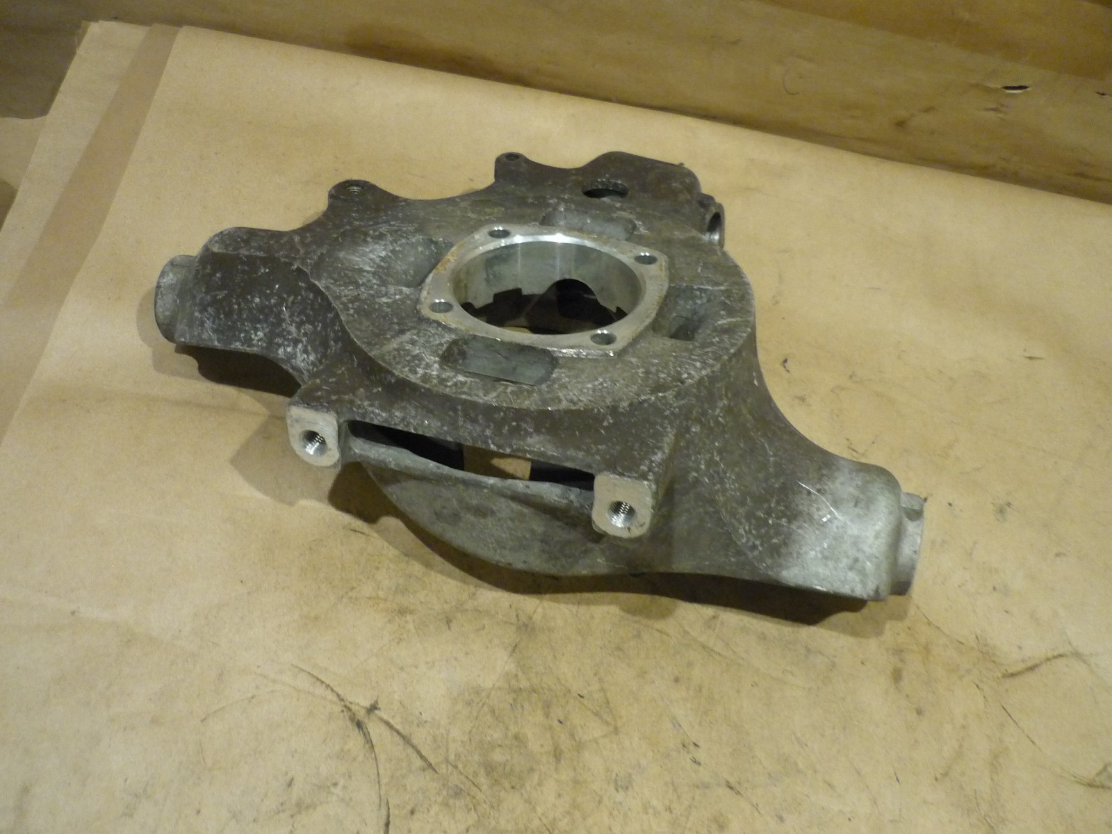 Ferrari 360,430 - LH Rear Stub Axle - P/N 179330