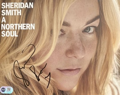 Sheridan Smith signiertes 10x8 Musik Foto ACG COA AG05183