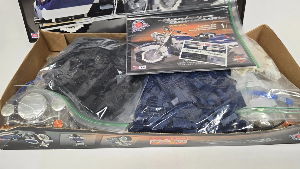 Mega Bloks Pro Builder Collector Series Harley Davidson Road King 9770 COMPLETE - Image 4 of 4