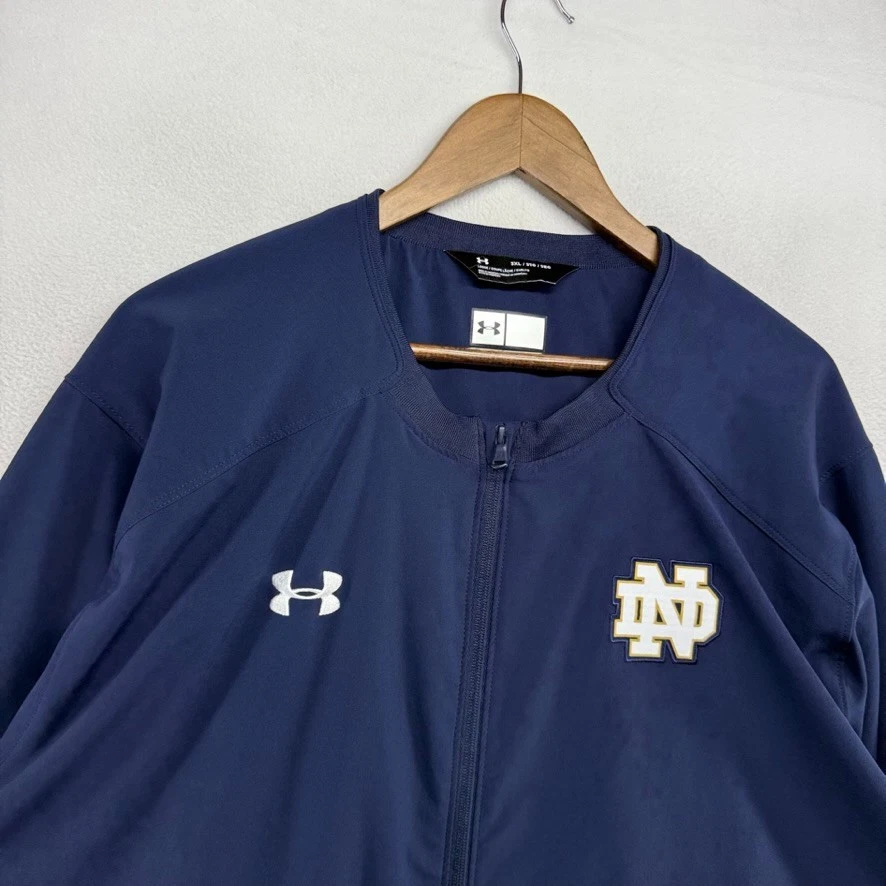 Chaqueta Notre Dame Para Hombre 3XL Azul Cremallera Rendimiento Equipo Jugador Emisión Bolsillos Logo Foto 3 de 4