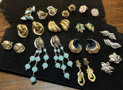 Vintage Clip On Earrings Lot Silver Gold Tone Metal 13 Pairs costume jewelry