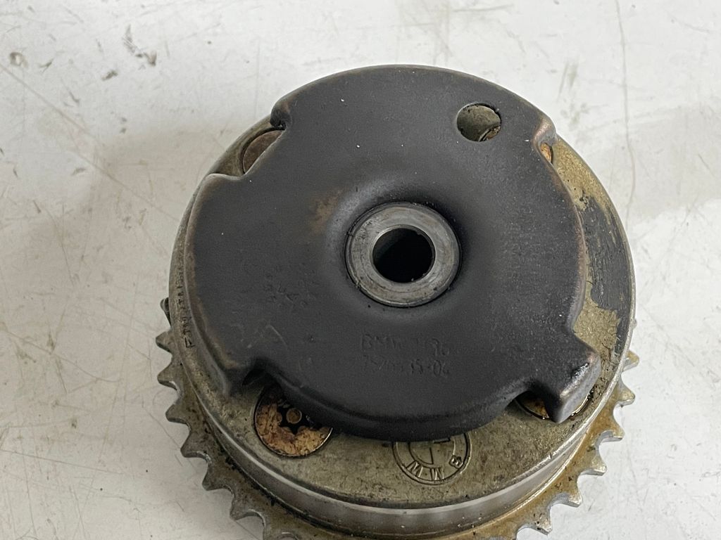 BMW 6 E63 E64 2005 Petrol 190kW Camshaft pulley VANOS 