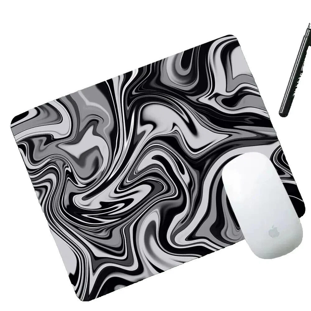 雷蛇图案鼠标垫和手腕休息