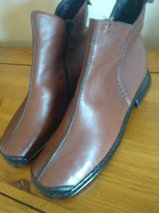 comfortable boots uk