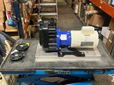 Iwaki Mag-Drive Pump SMX-221CAVYU with 1HP motor New