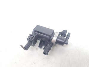 Volkswagen Bora 1999 Diesel 66kW Turbolader Druckwandler Magnetventil 1H0906627