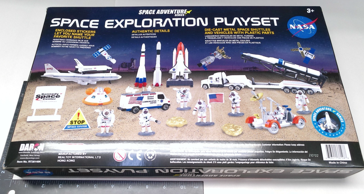Space Shuttle NASA 28-Piece Playset Explore Kennedy Diecast Daron