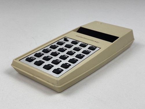 VINTAGE COMMODORE 7923 SOLID STATE CALCULATOR - Picture 15 of 16
