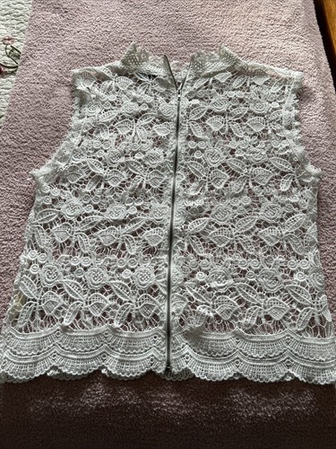 Chance or Fate weißes ärmelloses Häkelspitzentop mit Blumenmuster Größe Large - Bild 9 von 12